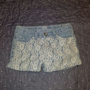 Almost Famous jean shorts with lace front size 5